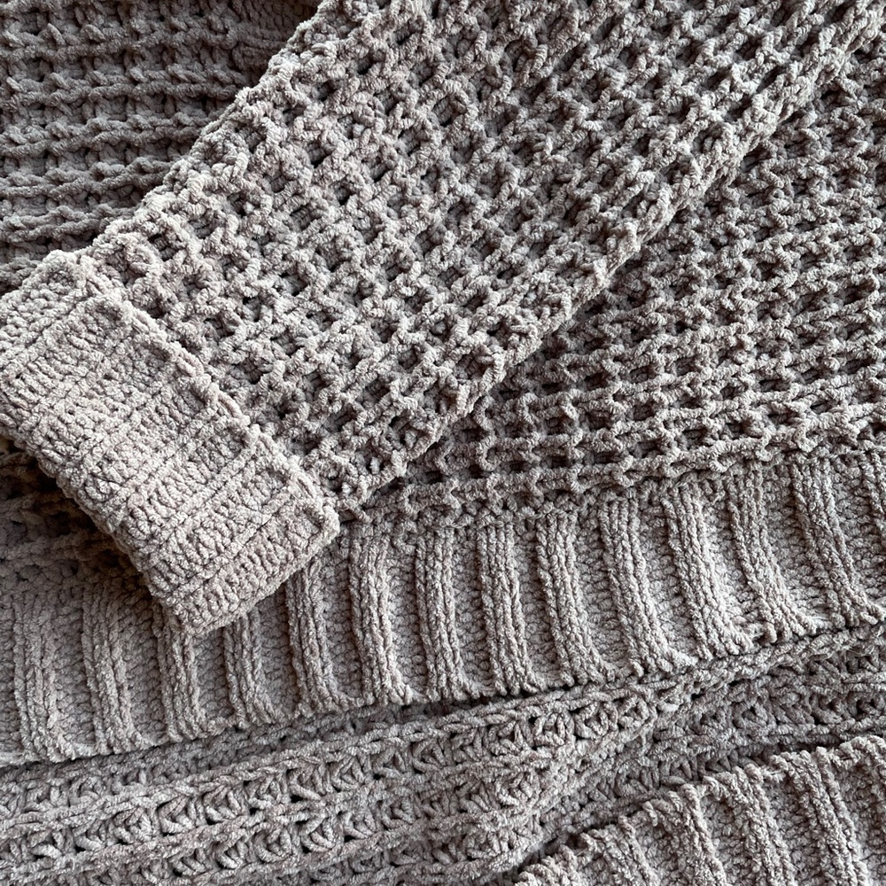 Cardigan - Picture 3 of 3